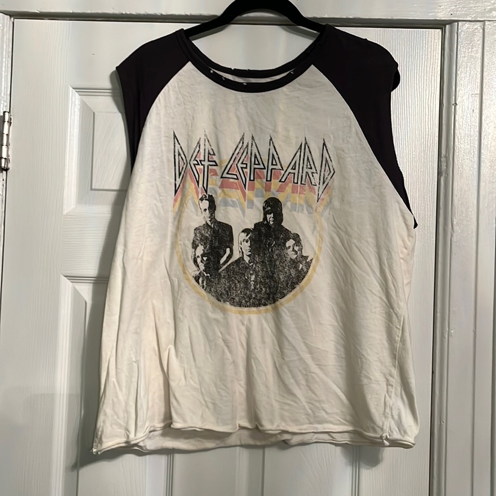 Graphic Muscle Tank Def Leopard